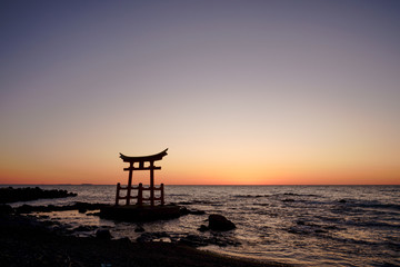 海と鳥居