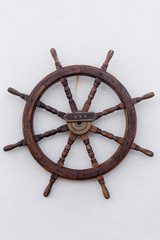 wooden steering wheel isolated on white background © Maïna Pertolas 