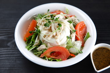 蒸し鶏豆腐サラダ