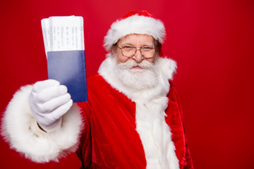 Naklejka premium Holly jolly night coming! Lets explore world! Stylish aged matur