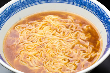 インスタントラーメン