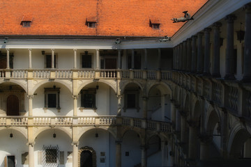 Renesansowe budowle na Śląsku, Arkady renesansowego zamku piastowskiego w Brzegu - obrazy, fototapety, plakaty