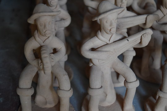 handicrafts and ceramics, Maragogipinho, Bahia, Brazil
