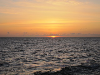 日没の海（sunset sea）沖縄 Okinawa Japan