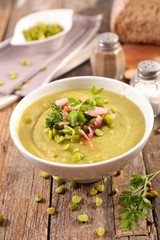 green pea and bacon soup