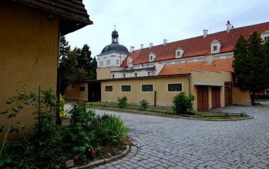 Zaplecze zespołu klasztornego i bazyliki pod wezwaniem św. Jadwigi w Trzebnicy