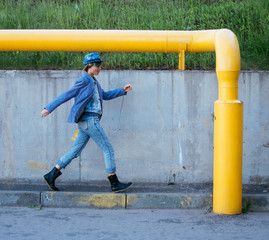 A modern woman steps into a dead end.