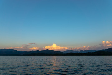 The cloud above the mountain