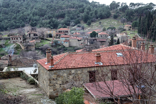 Adatepe is an old Turkish village in Kucukkuyu, Canakkale.