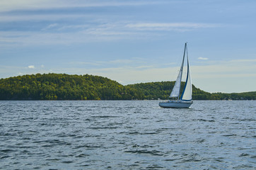 Sailboat on lake Champlain 286