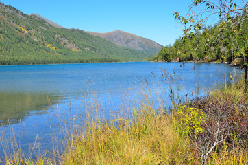 Горный Алтай, Усть-Коксинский район, Среднее Мультинское озеро в начале осени