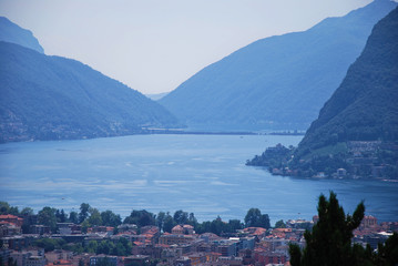 Fototapeta na wymiar Panorama del Lago di Lugano da Porza