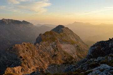 Fototapeta premium Scarlet Mountains in the early morning light 