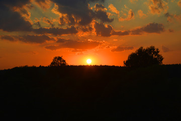 sunset, sky, sun, clouds, orange, nature, sunrise, landscape, evening, cloud, red, beautiful, yellow, trees, tree, dusk, light, night, blue, color, summer, morning, background,beautiful,beauty,blue