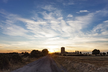 ANOCHECER EN EL CAMPO