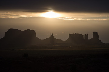 モニュメントバレーの夕焼け