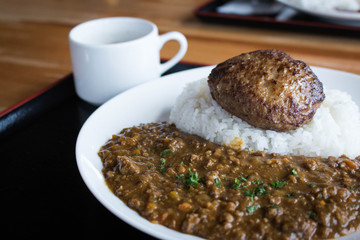 ハンバーグカレー