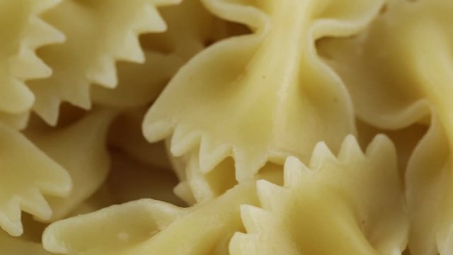 Pasta a forma di farfalle 