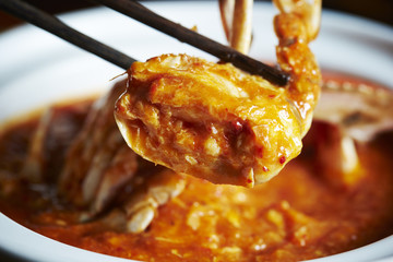 Stir fried crab with sauce  © mnimage