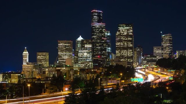 Seattle Panoramic Time lapse of Downtown Skyscrapers and Traffic at Night.	