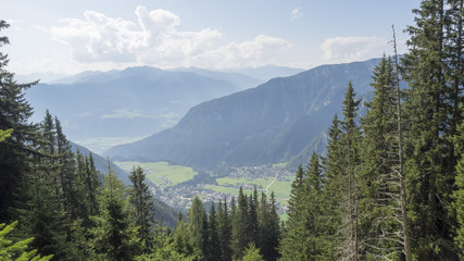 Österreich. Die Brandenberger Alpen. Rofangebirge. Ausblicke auf Maurach am Achensee
