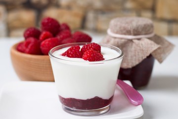 Raspberry yogurt
