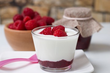 Raspberry yogurt