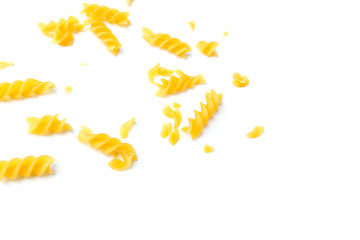 Obraz premium uncooked macaroni isolated on a white background. Dry macaroni pasta isolated