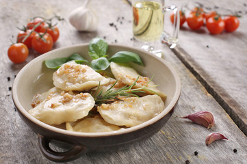 Pierogi na deskach