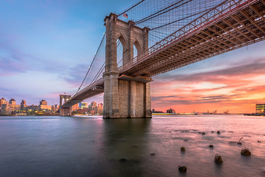 Fototapeta Brooklyn Bridge New York City at Dusk