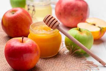 Apple and honey, traditional food of jewish New Year - Rosh Hashana.