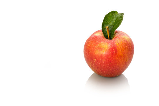 Apfel rot Sorte Wellant mit Blatt