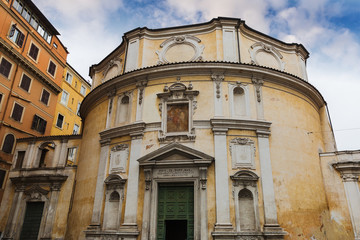 Fototapeta na wymiar St. Bernard at the baths (Bernardo alle Terme) in Rome, Italy