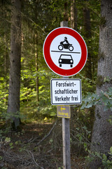 Wanderweg ohne Verkehr