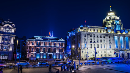 Naklejka premium The Bund at night - blue hue