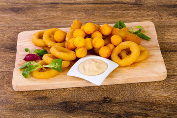 Onion rings and potato balls