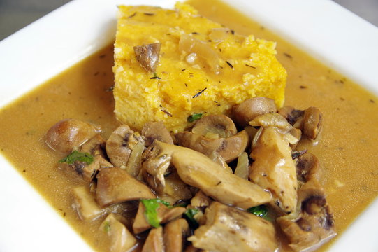 rognons de porc a la sauce mad&egrave;re