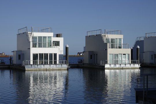 Neubau Projekt Ostsee schwimmende H&auml;user Hausboot- und Yachthafen