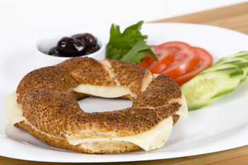 cheseed bagel