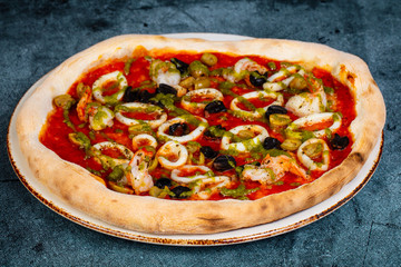 Pizza with seafood