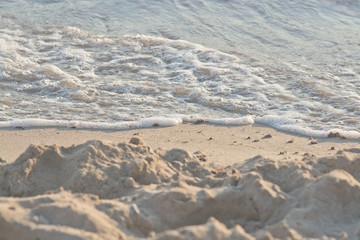 Foamy wave with bubbles