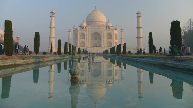  Time Lapse of Taj mahal at Agra A UNESCO World Heritage Site, A monument of love, the Greatest White marble tomb in India, Agra, Uttar Pradesh.