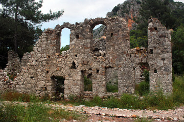 Fototapeta na wymiar Ruins of ancient Greek town of Olympos near Cirali, Turkey