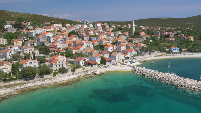 Aerial - Beautiful island-town, Unije