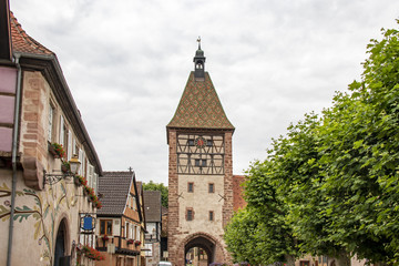 Bergheim. La Porte Haute. Alsace. Haut-Rhin. Grand Est  © guitou60