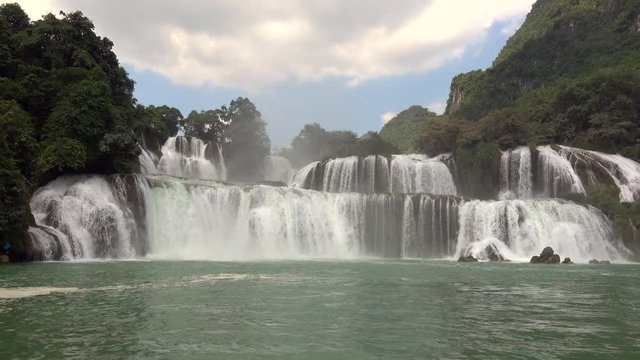 View of the falls from Vietnam during the rainy season when the flow is at its maximum Ban Gioc -Detian Falls  is a collective name for two waterfalls on the Quay Son River