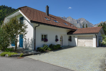 Fototapeta na wymiar Modern house at Engelberg on Switzerland