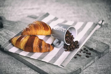 Wandaufkleber Frühstück, Kaffee, Croissant © guy