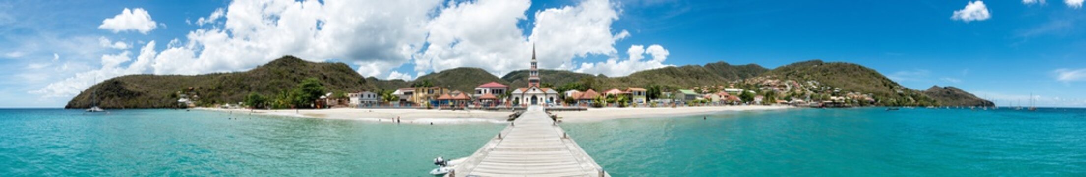 Martinique - Panorama des Anses-d'Arlet depuis le ponton