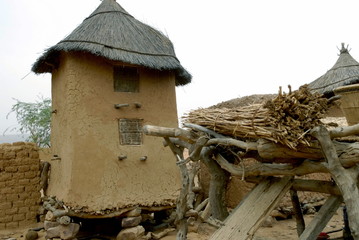 Le Mali, village d' Ireli, falaises de Bandiagara, Pays Dogon, Mali, Afrique